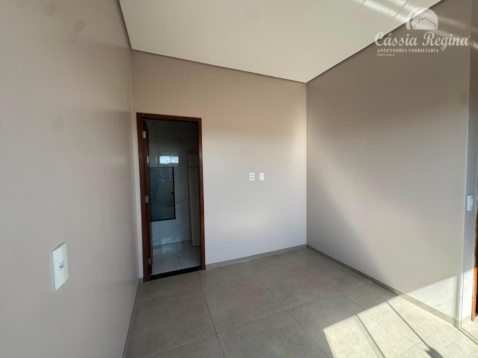 Casa com 3 dormitórios para locação, sendo 1 suíte em FOZ DO IGUACU - PR