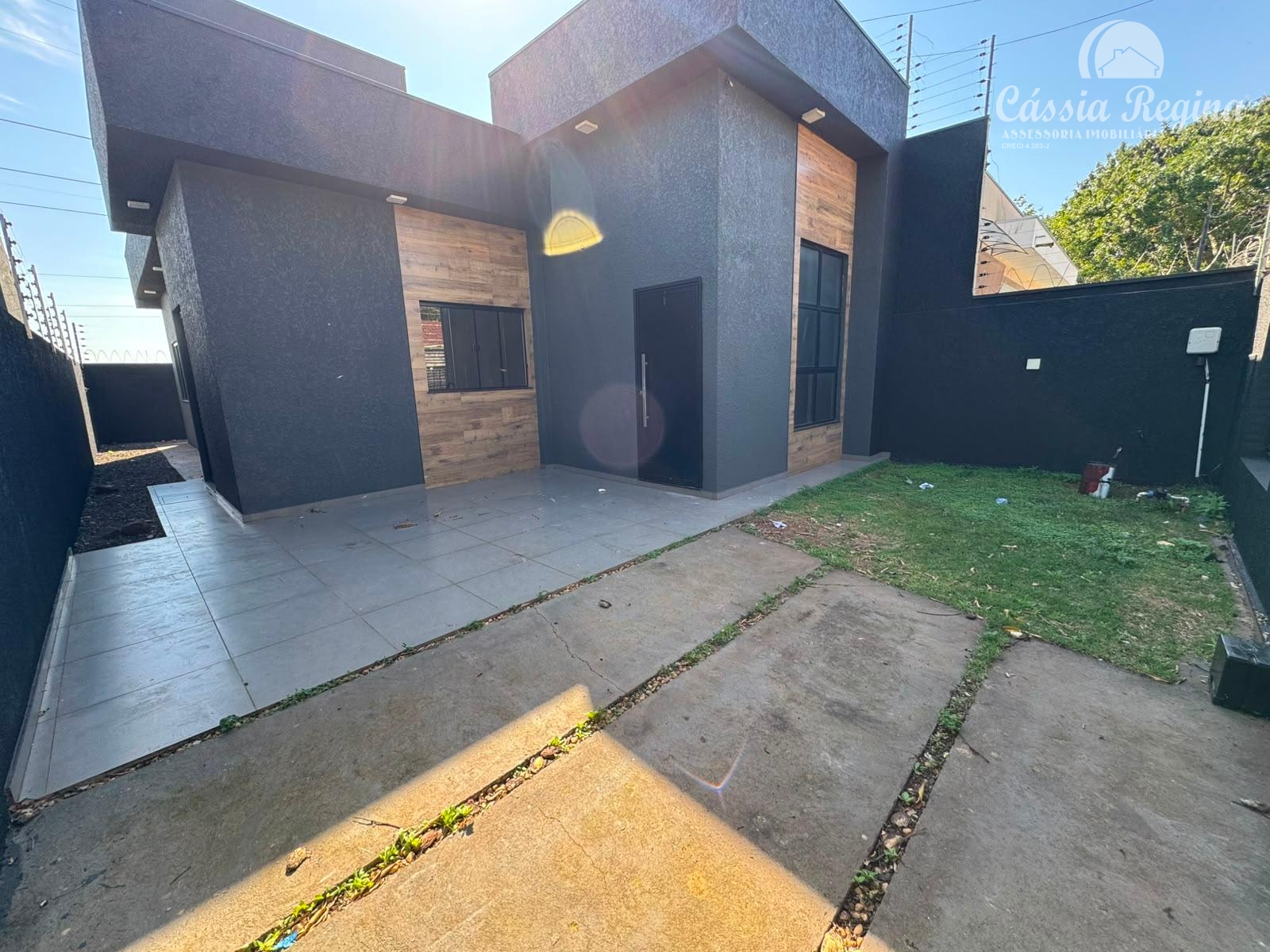 Casa com 3 dormitórios para locação, sendo 1 suíte em FOZ DO IGUACU - PR