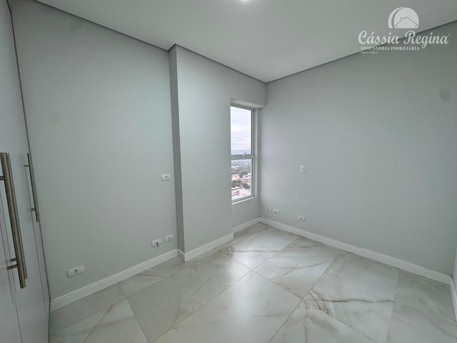 Apartamento para locação, com 3 quartos sendo 1 suíte no Elegance Tower