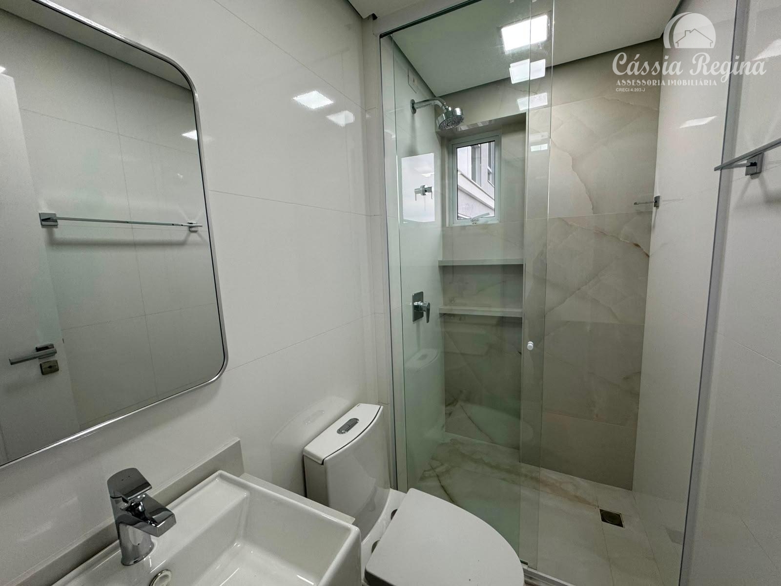 Apartamento para locação, com 3 quartos sendo 1 suíte no Elegance Tower