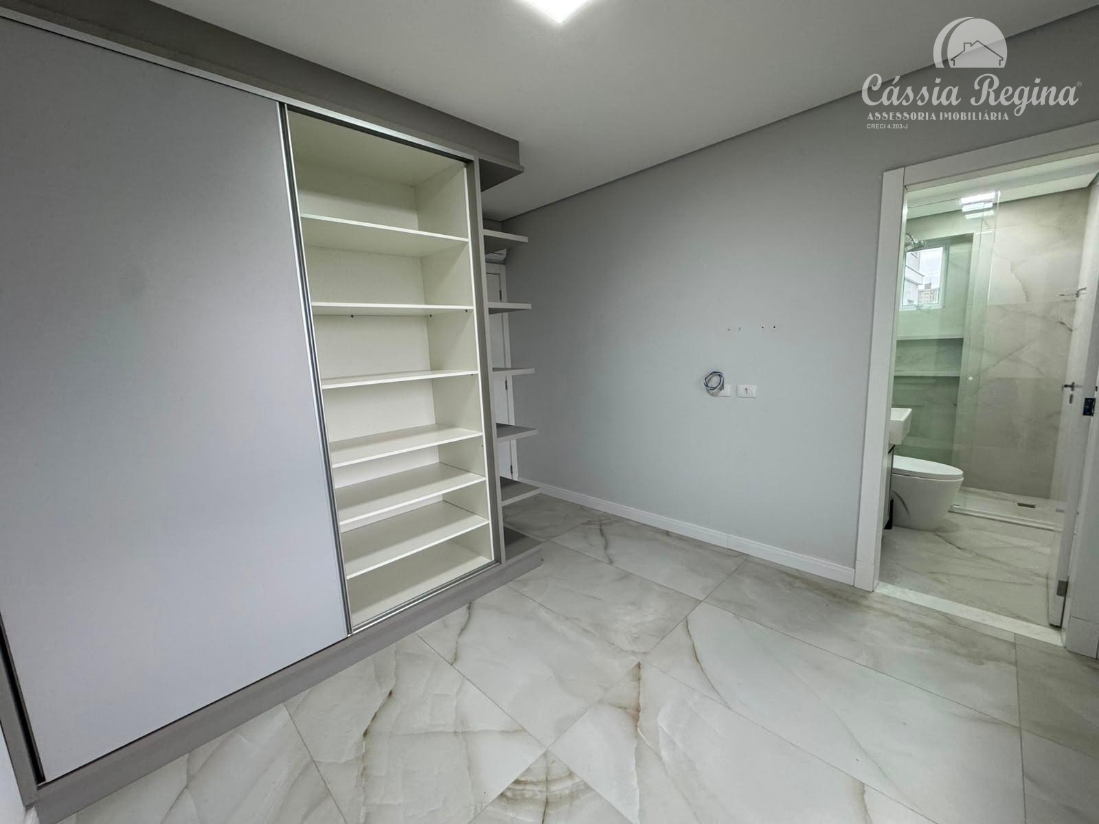 Apartamento para locação, com 3 quartos sendo 1 suíte no Elegance Tower