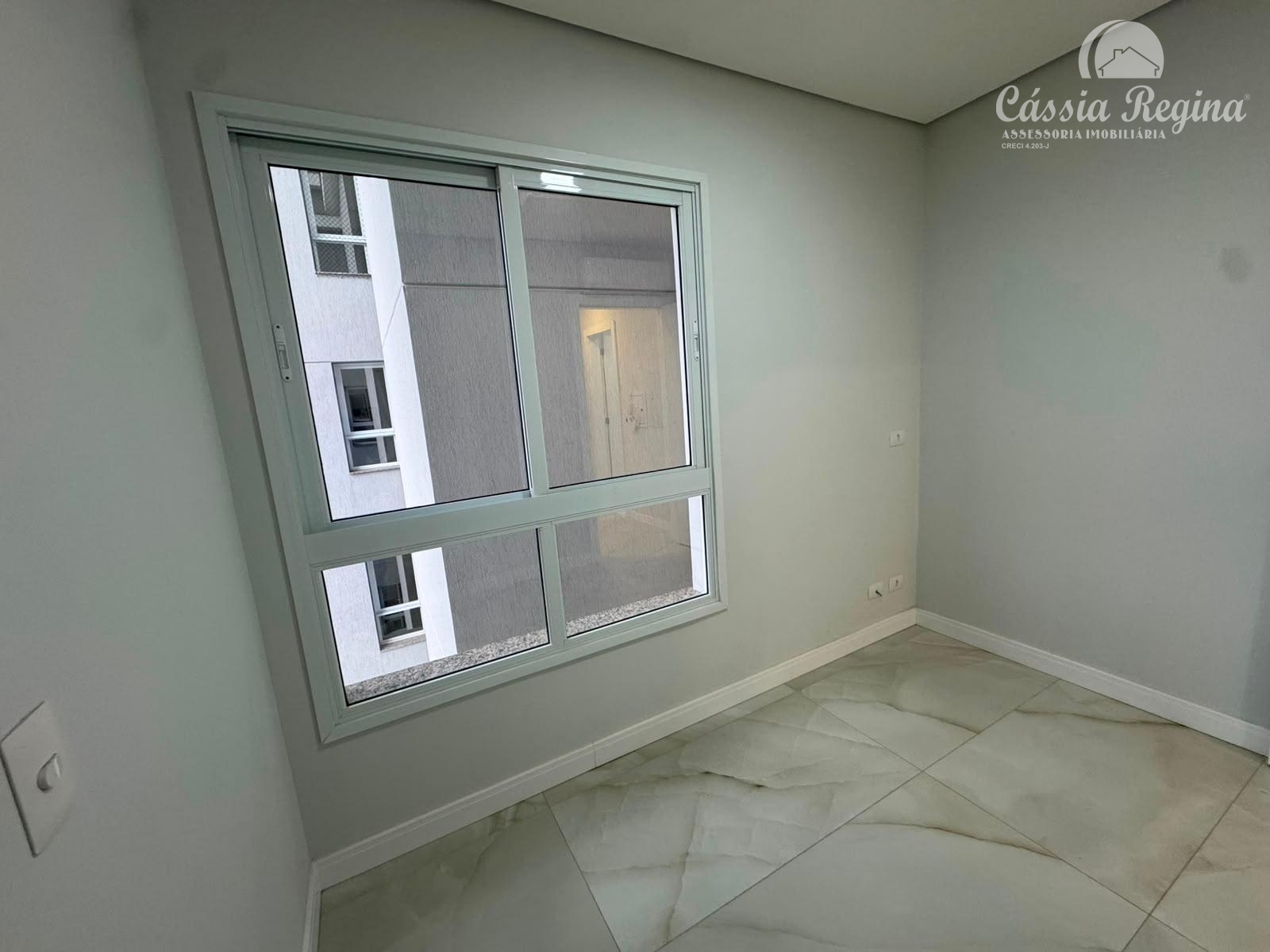 Apartamento para locação, com 3 quartos sendo 1 suíte no Elegance Tower