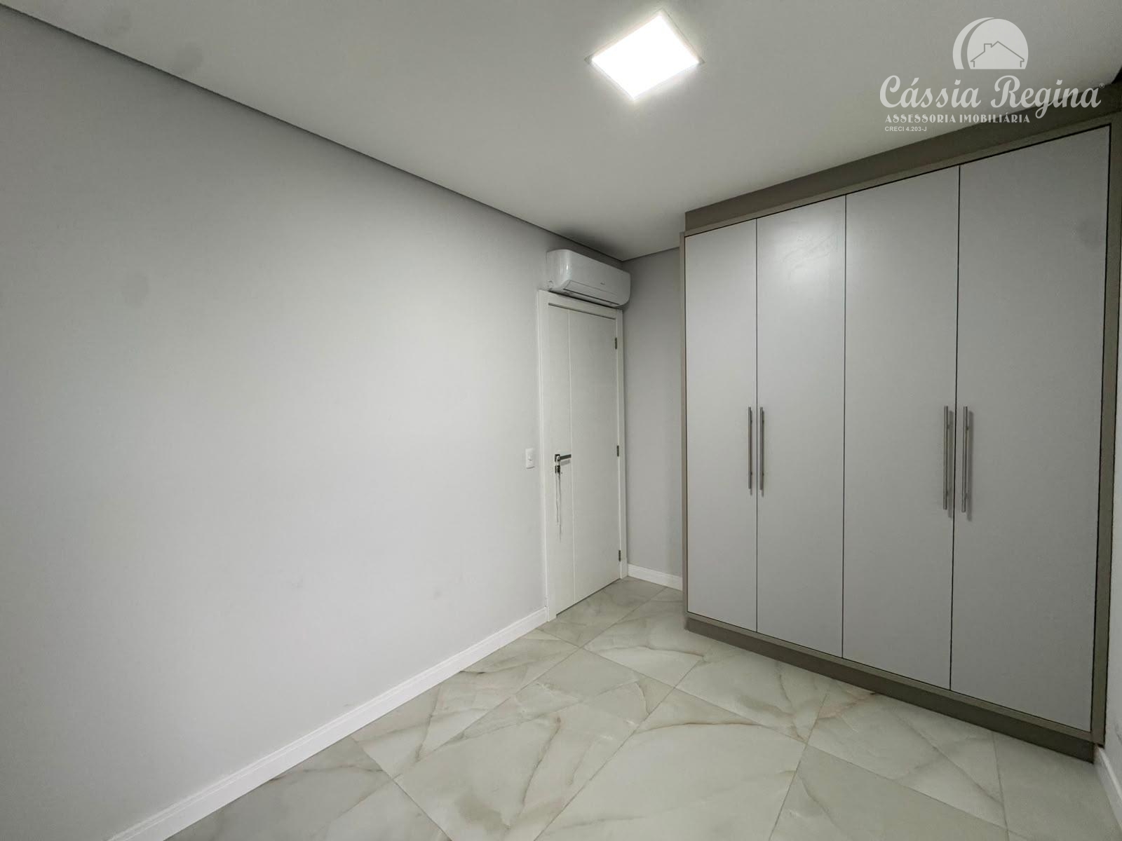 Apartamento para locação, com 3 quartos sendo 1 suíte no Elegance Tower