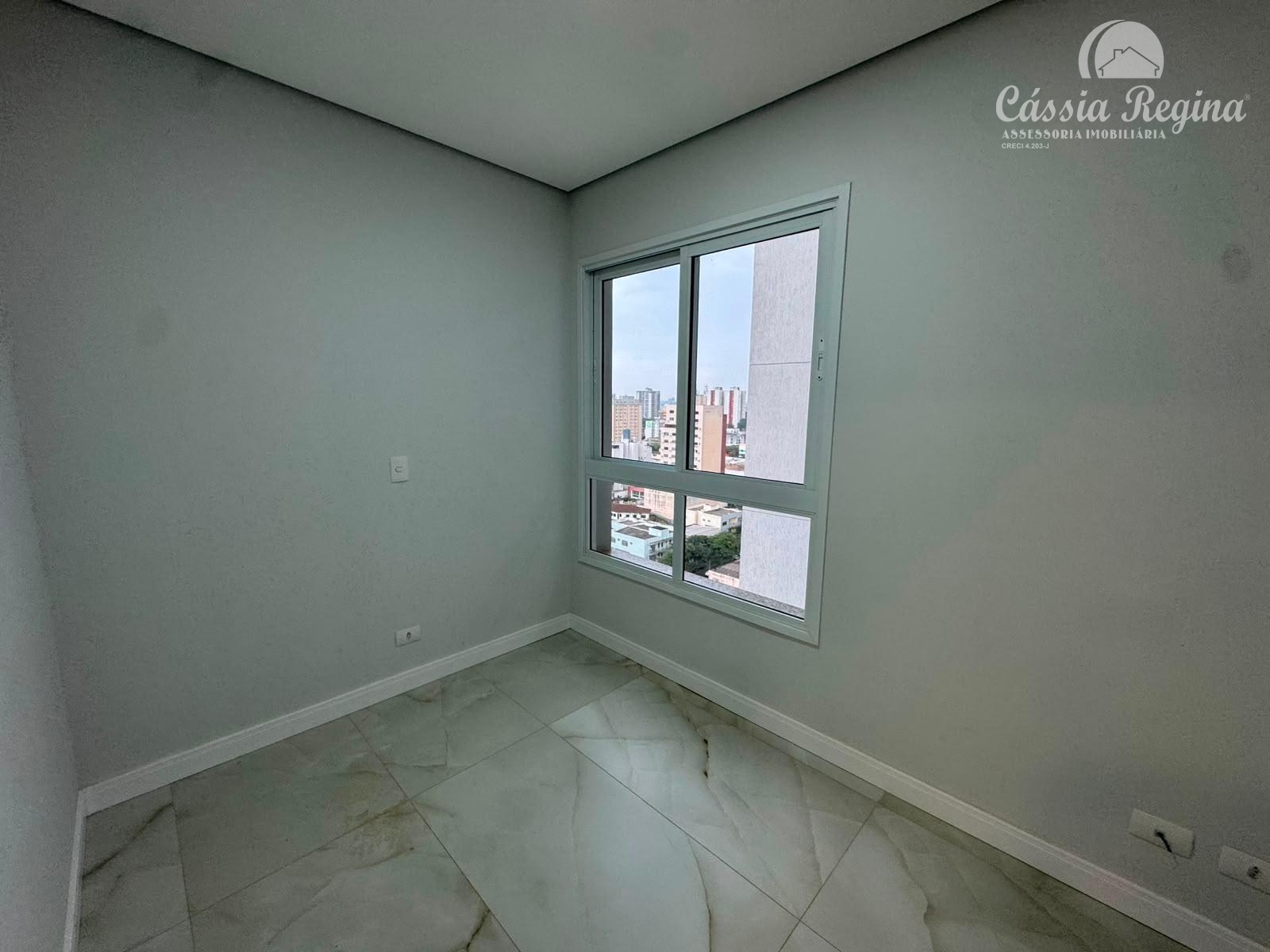 Apartamento para locação, com 3 quartos sendo 1 suíte no Elegance Tower