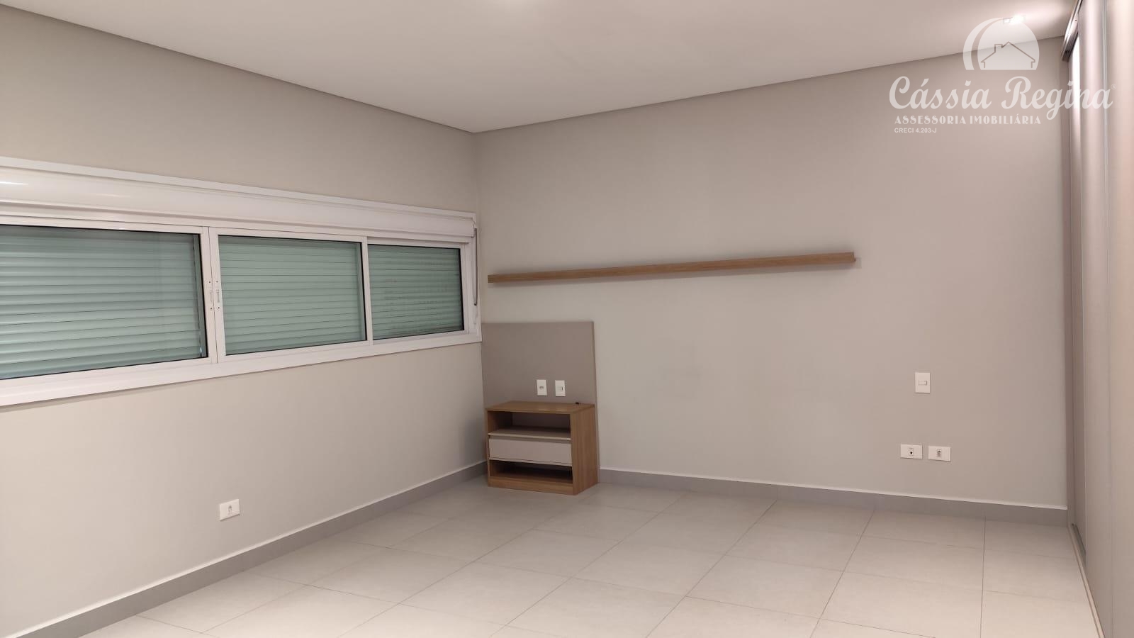 Apartamento à venda, 03 dormitórios no Edifício Esmeralda, Centro, FOZ DO IGUACU - PR