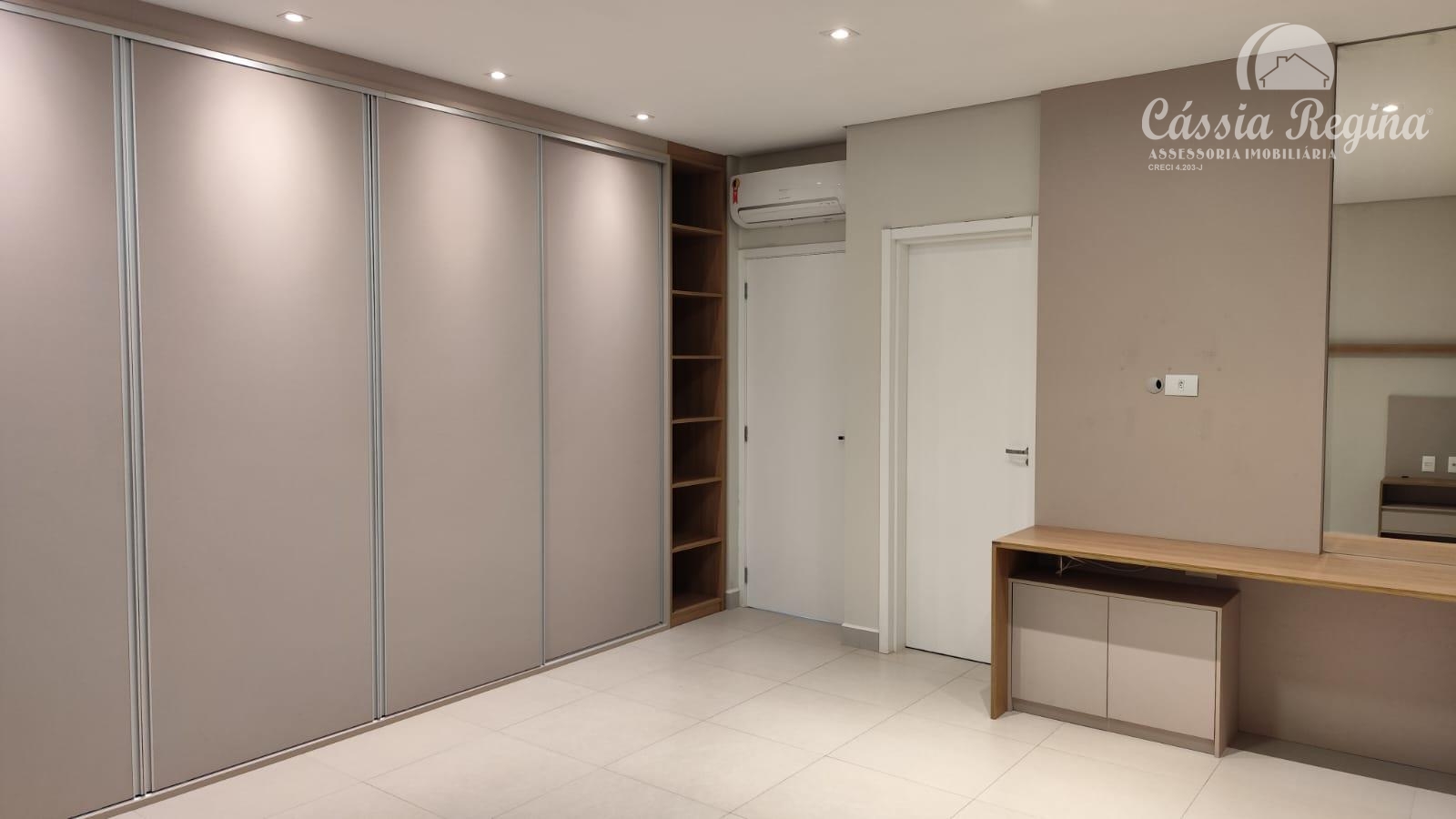 Apartamento à venda, 03 dormitórios no Edifício Esmeralda, Centro, FOZ DO IGUACU - PR