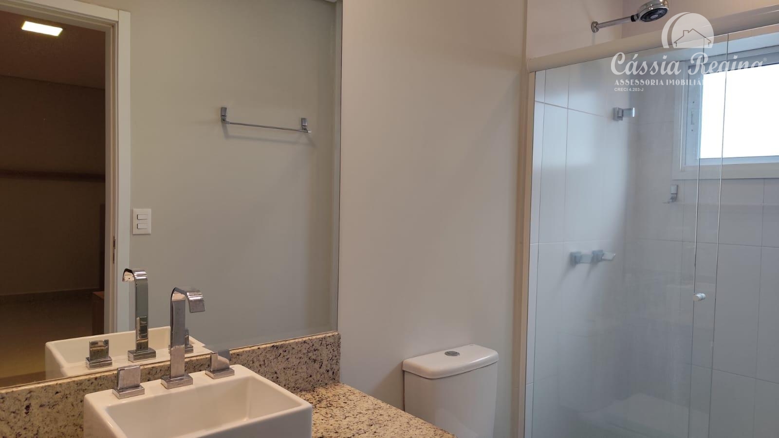 Apartamento à venda, 03 dormitórios no Edifício Esmeralda, Centro, FOZ DO IGUACU - PR