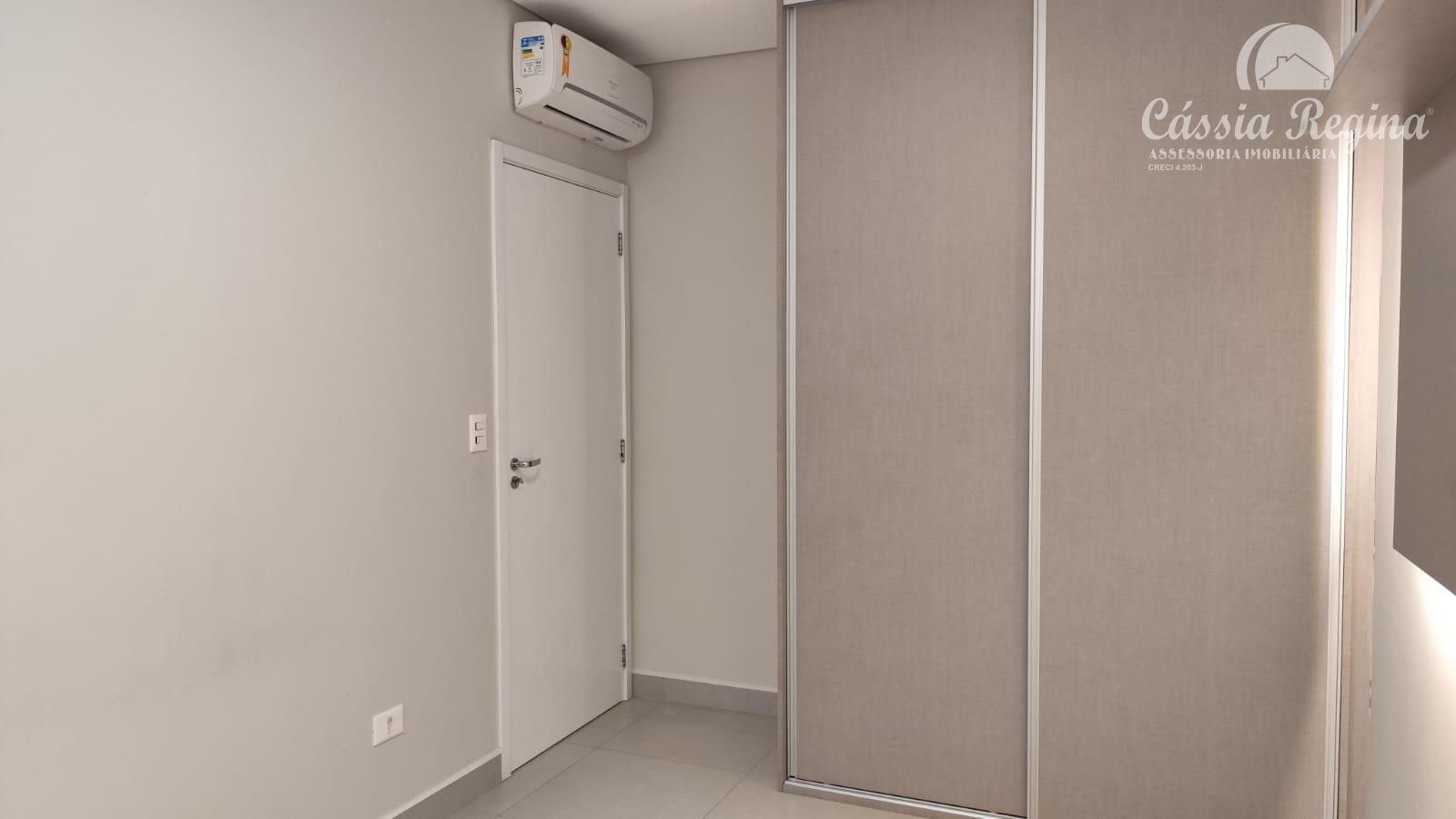 Apartamento à venda, 03 dormitórios no Edifício Esmeralda, Centro, FOZ DO IGUACU - PR