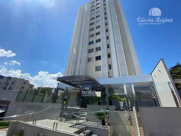 Apartamento com 02 dormitórios, sendo 01 suíte no Edifício Missões, Foz do Iguaçu