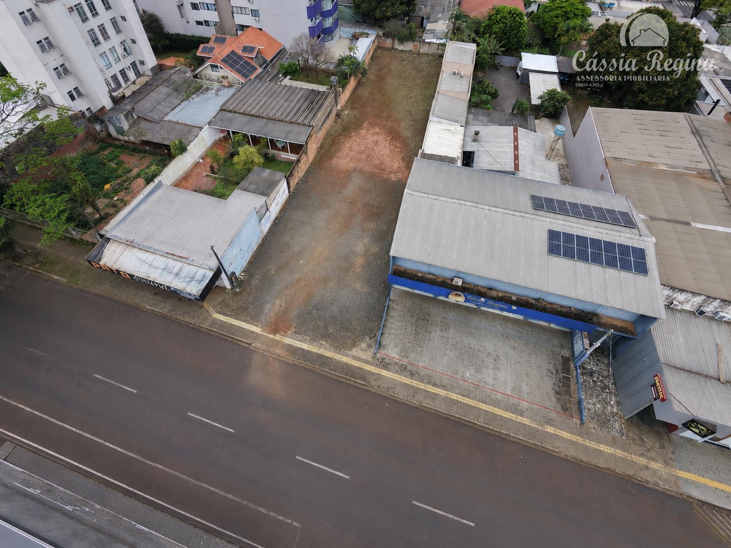 Terreno à venda com 900m², Centro, FOZ DO IGUACU - PR