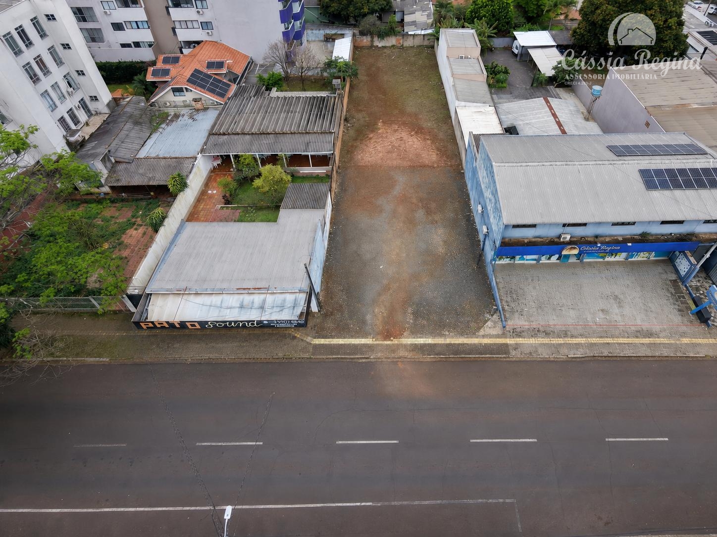 Terreno à venda com 900m², Centro, FOZ DO IGUACU - PR