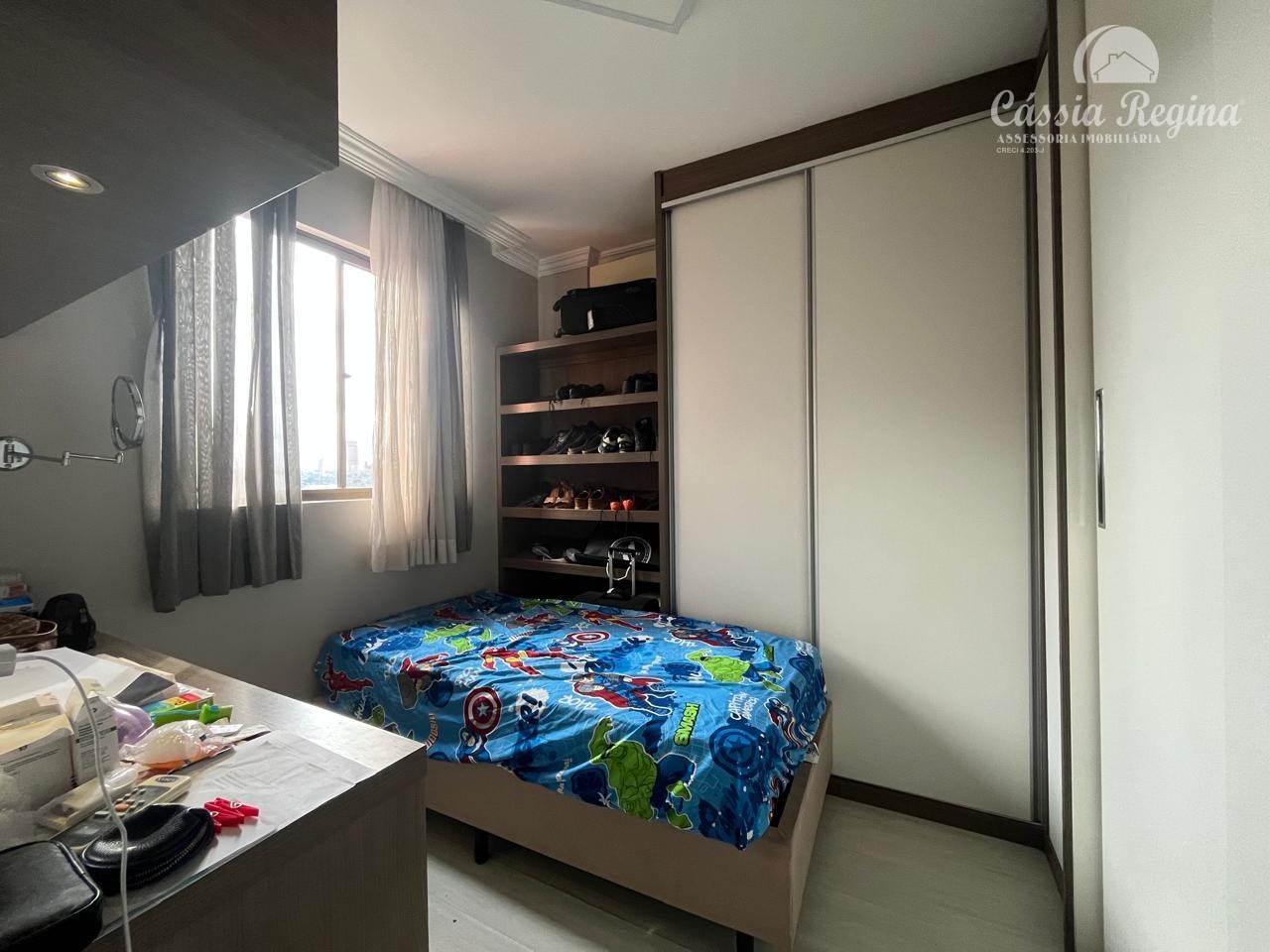 Apartamento com 03 dormitórios, sendo 02 suíte no Edifício Monte Carlo  Região Central