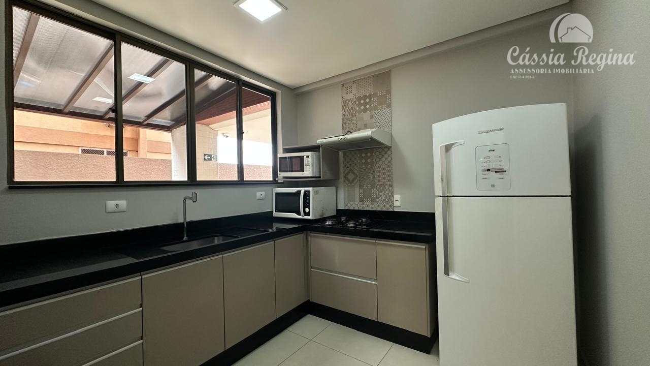 Apartamento com 03 dormitórios, sendo 02 suíte no Edifício Monte Carlo  Região Central