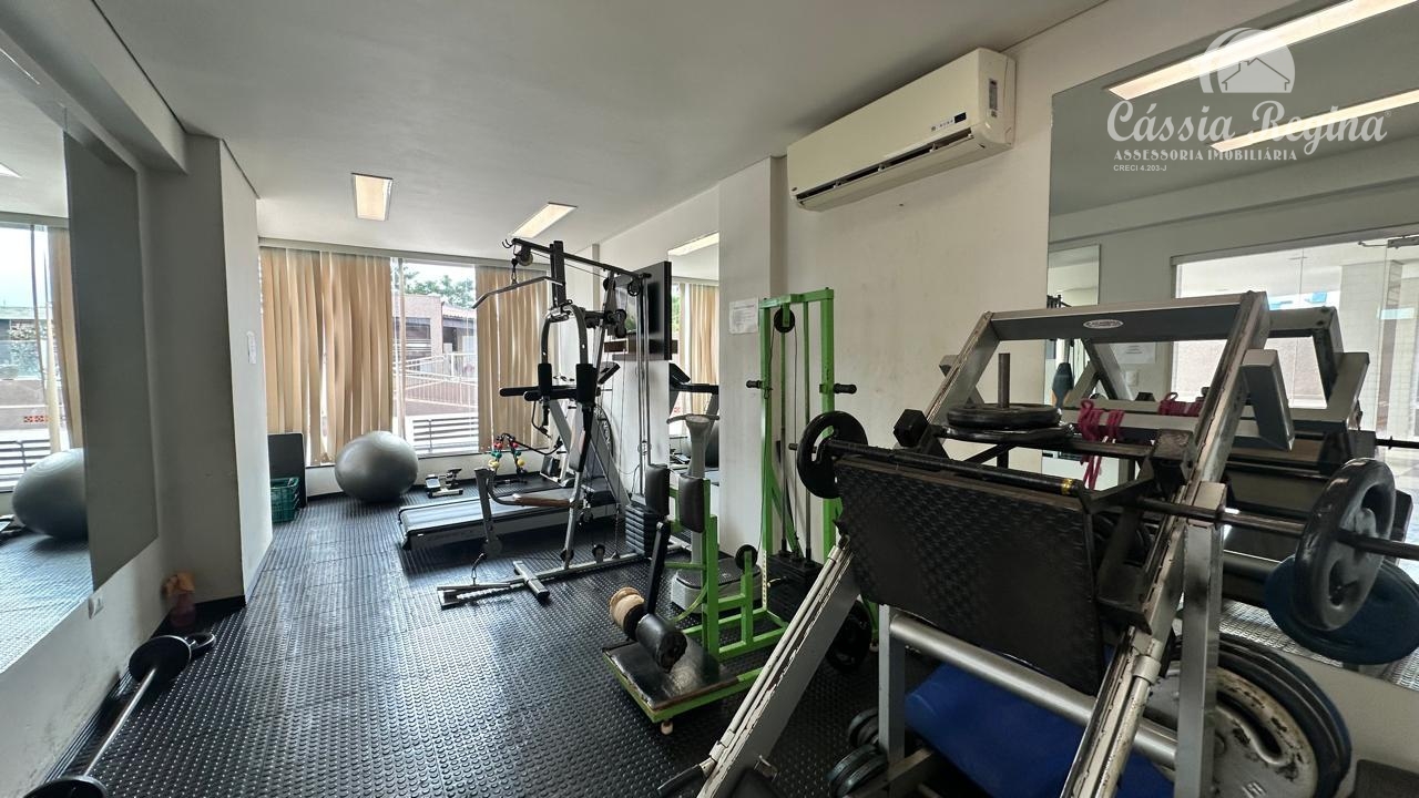 Apartamento com 03 dormitórios, sendo 02 suíte no Edifício Monte Carlo  Região Central