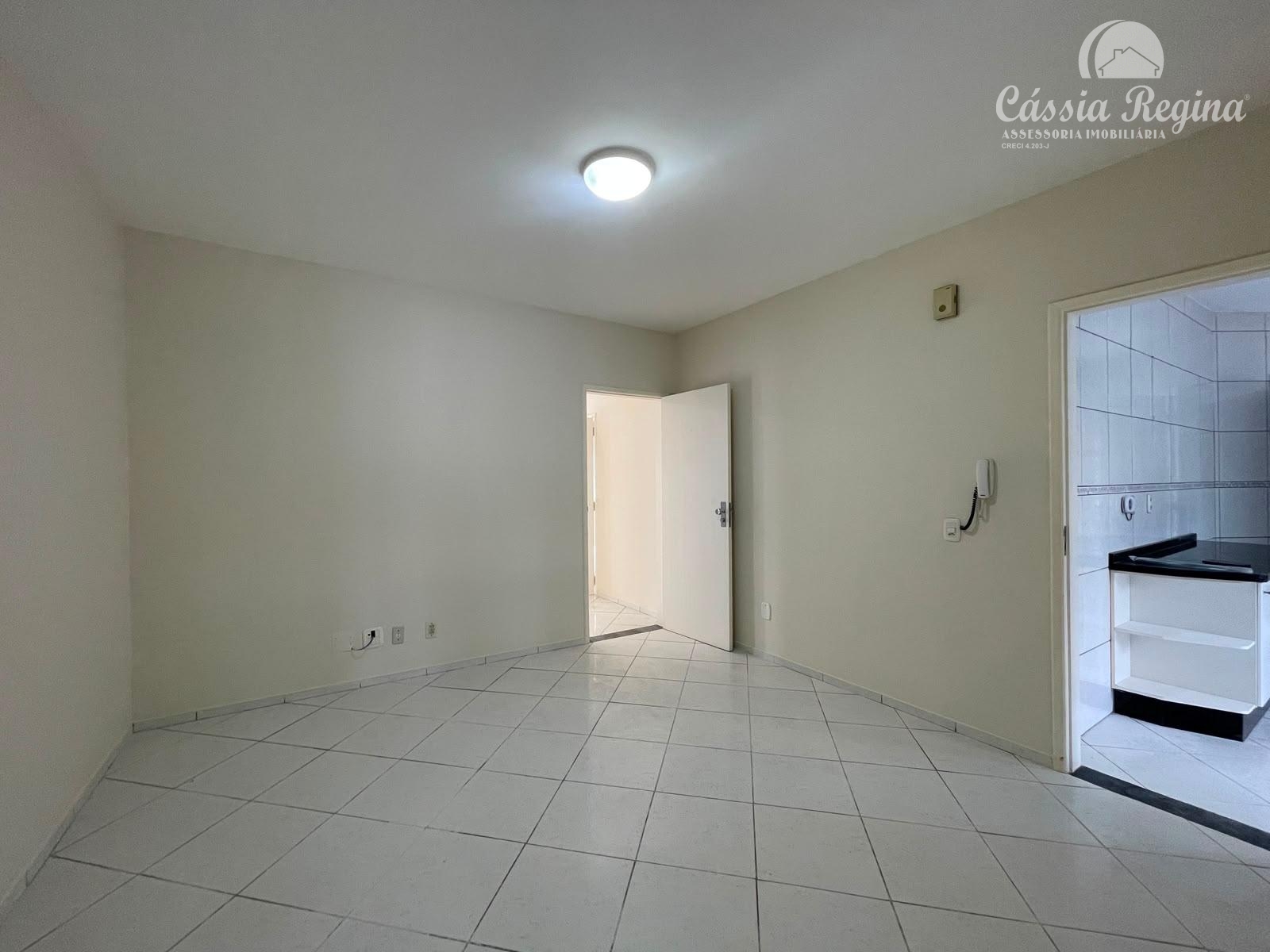 Casa à venda, com 05 dormitórios, localizada na Vila A, Foz do Iguaçu.