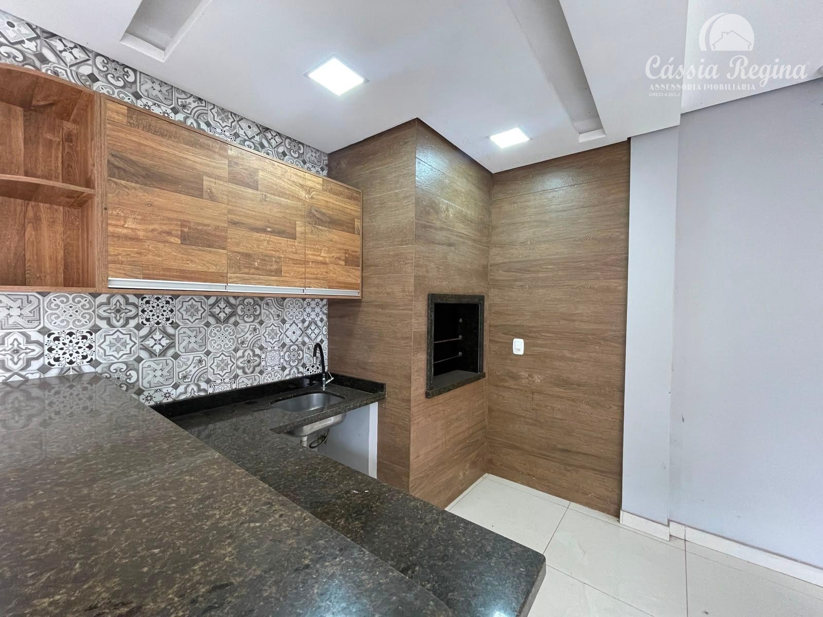 Casa à venda, com 05 dormitórios, localizada na Vila A, Foz do Iguaçu.