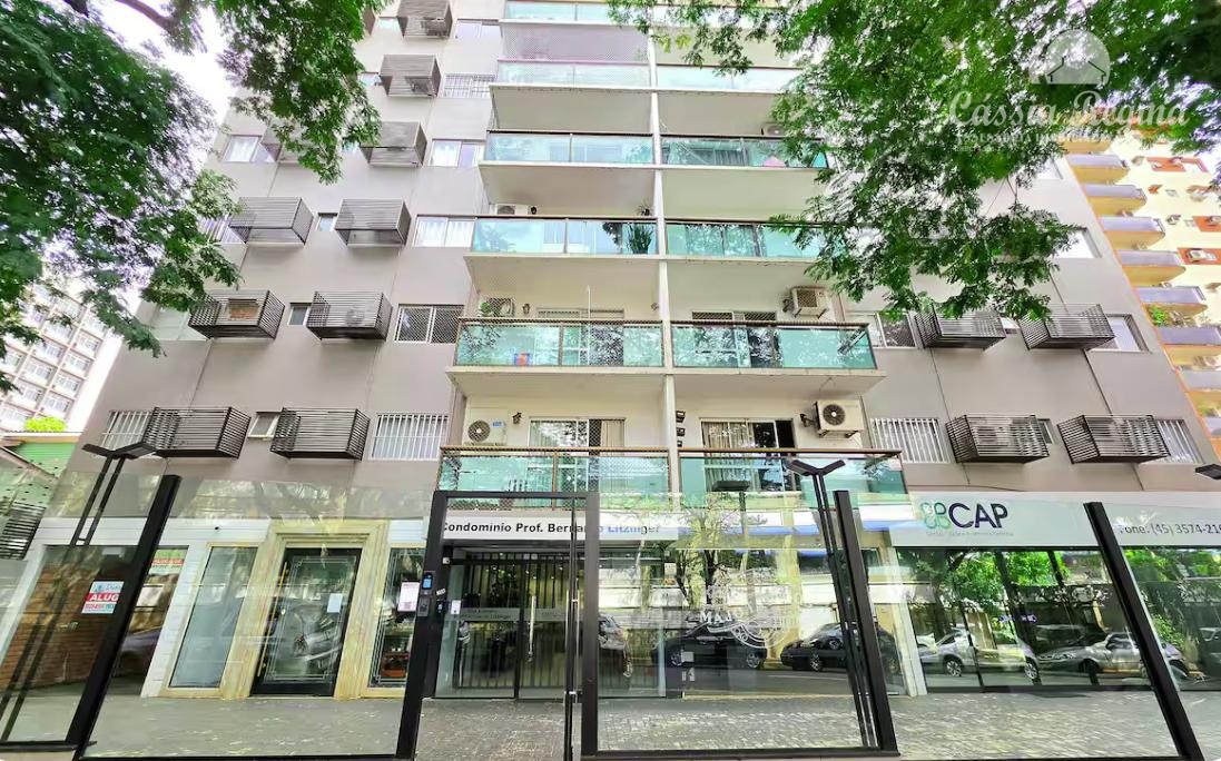 Apartamento com ótima localização - Edifício Prof. Bernardo Litzinger - Centro