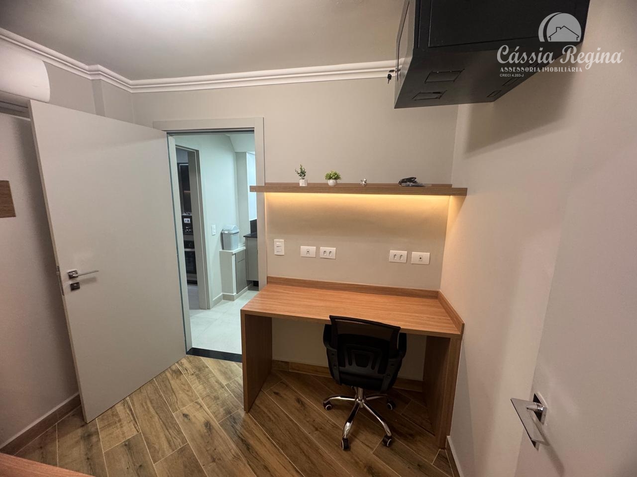 Apartamento com ótima localização - Edifício Prof. Bernardo Litzinger - Centro