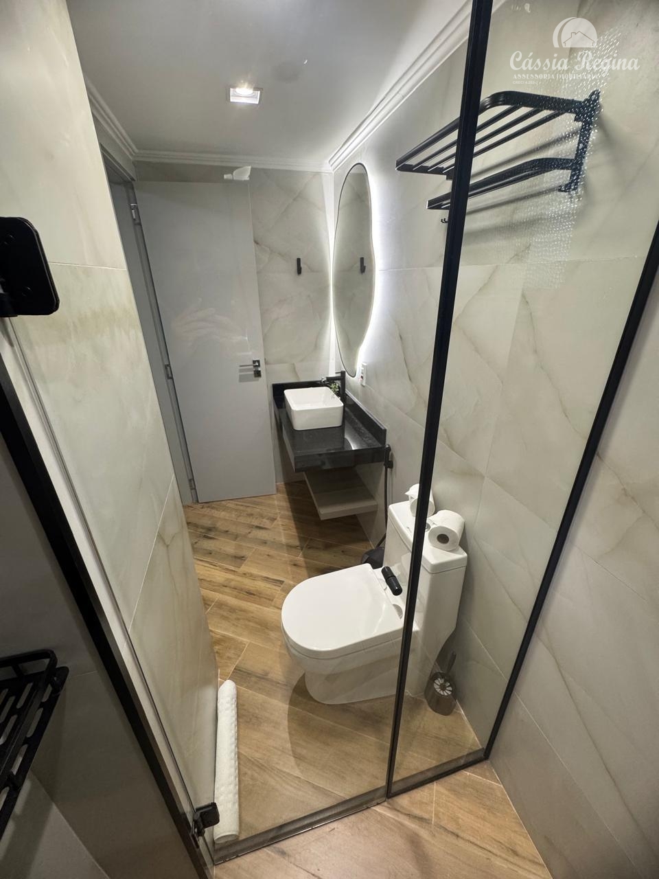 Apartamento com ótima localização - Edifício Prof. Bernardo Litzinger - Centro