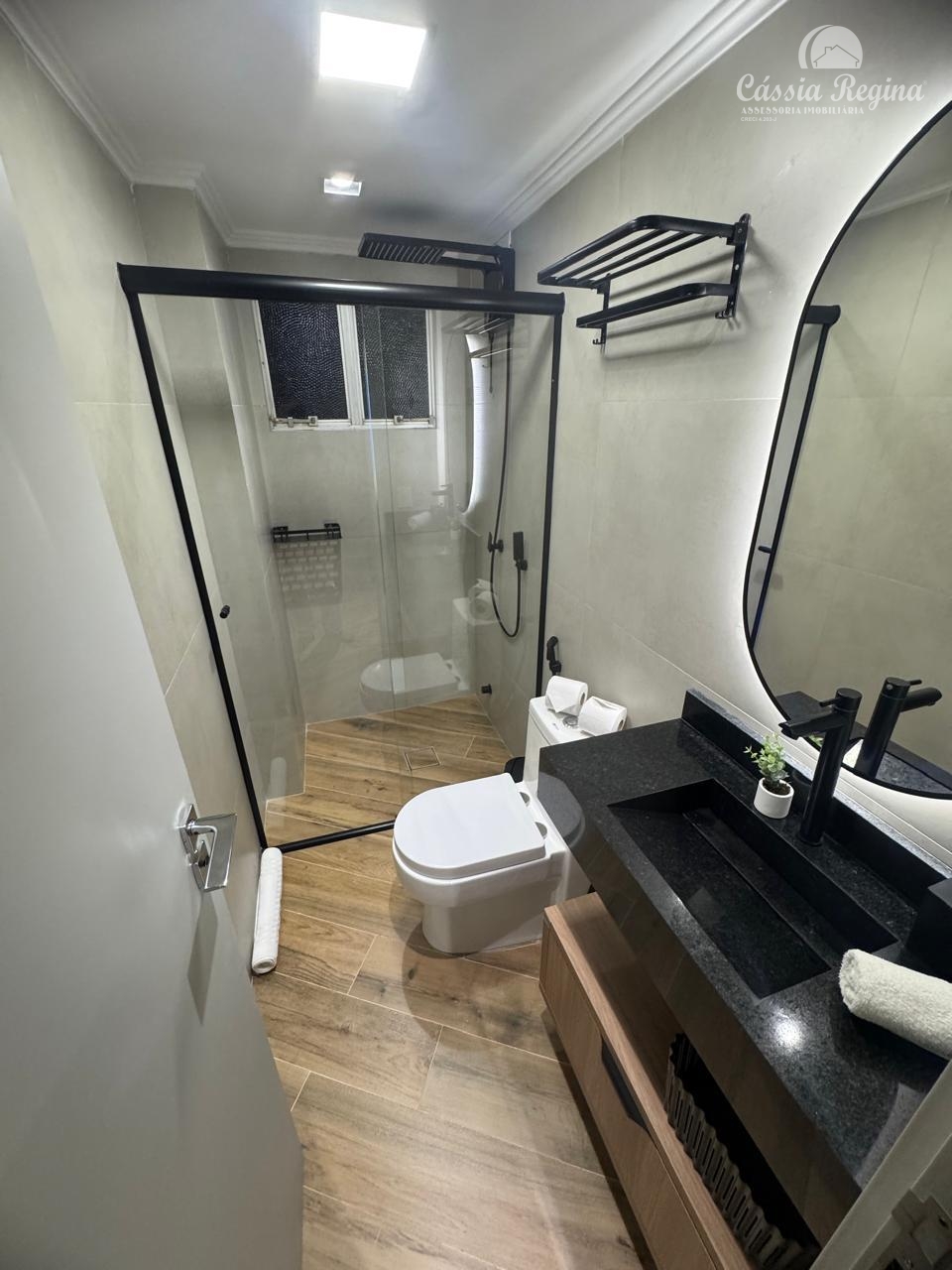 Apartamento com ótima localização - Edifício Prof. Bernardo Litzinger - Centro