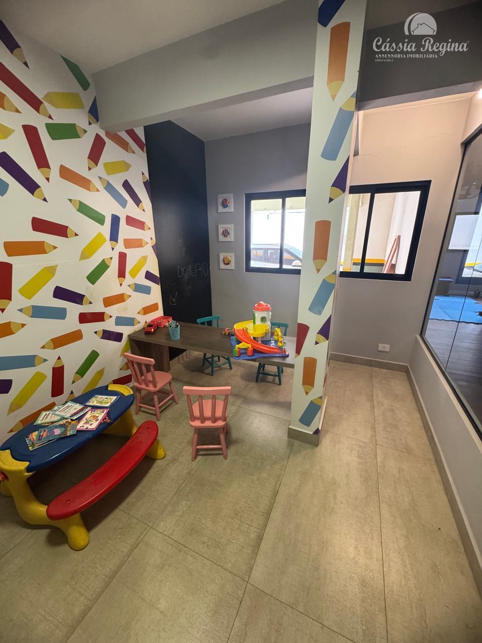 Apartamento com ótima localização - Edifício Prof. Bernardo Litzinger - Centro