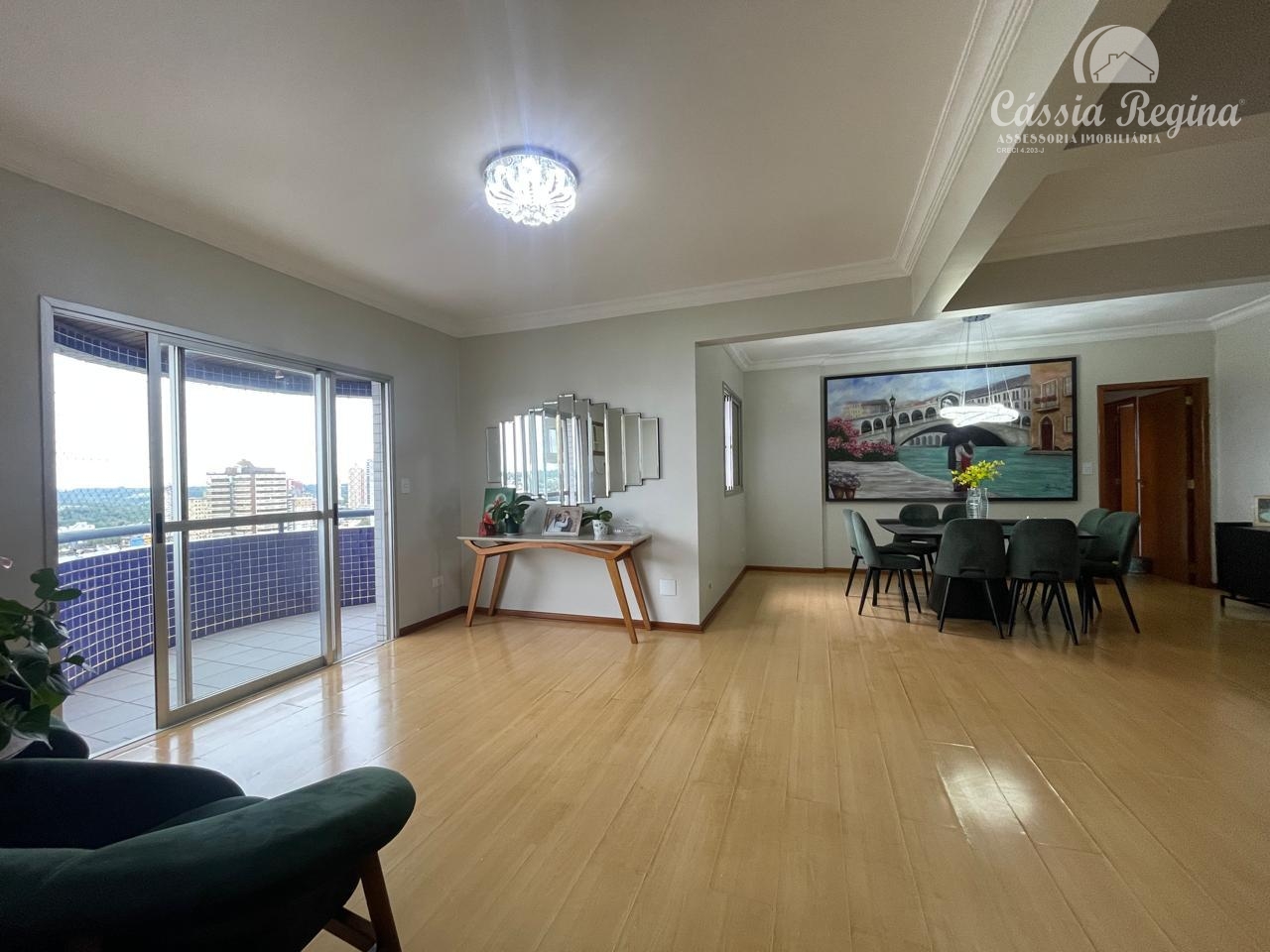 Apartamento duplex à venda no Edifício Torre Azul, Centro, Foz do Iguaçu - PR