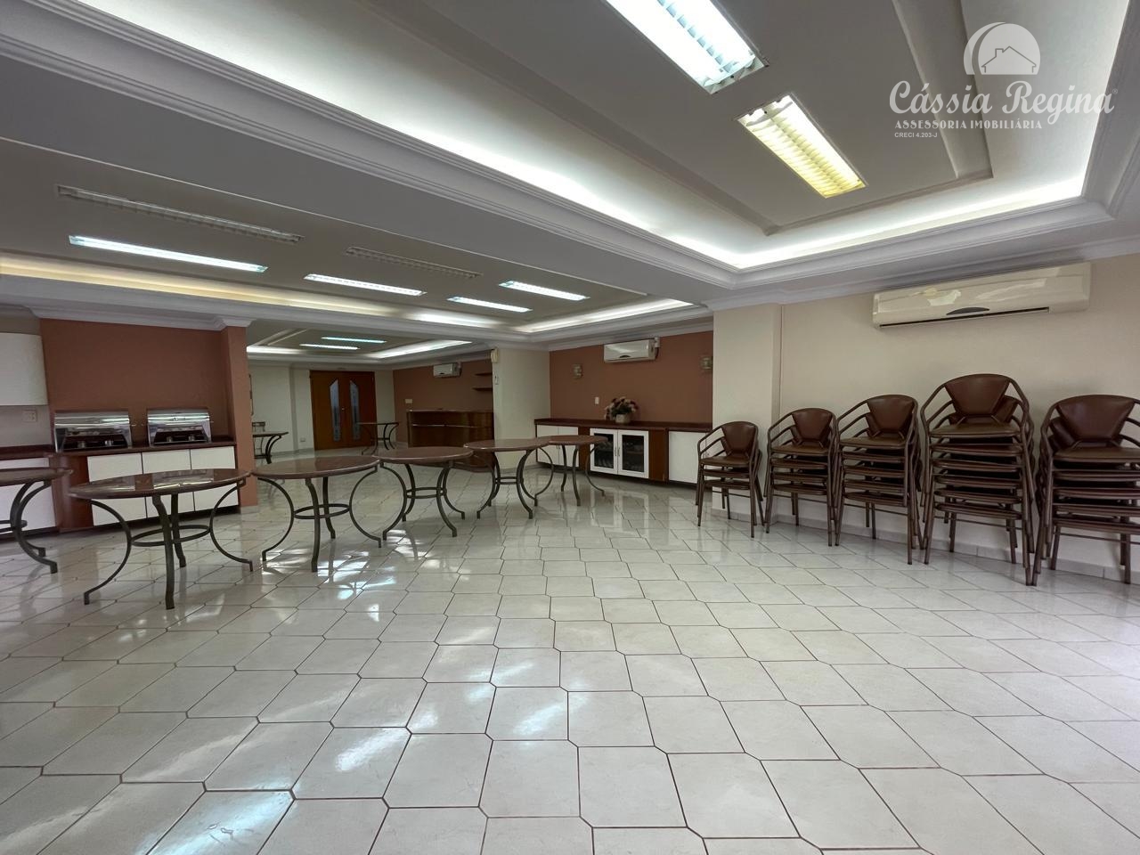 Apartamento duplex à venda no Edifício Torre Azul, Centro, Foz do Iguaçu - PR