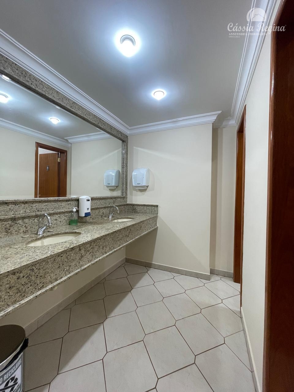 Apartamento duplex à venda no Edifício Torre Azul, Centro, Foz do Iguaçu - PR