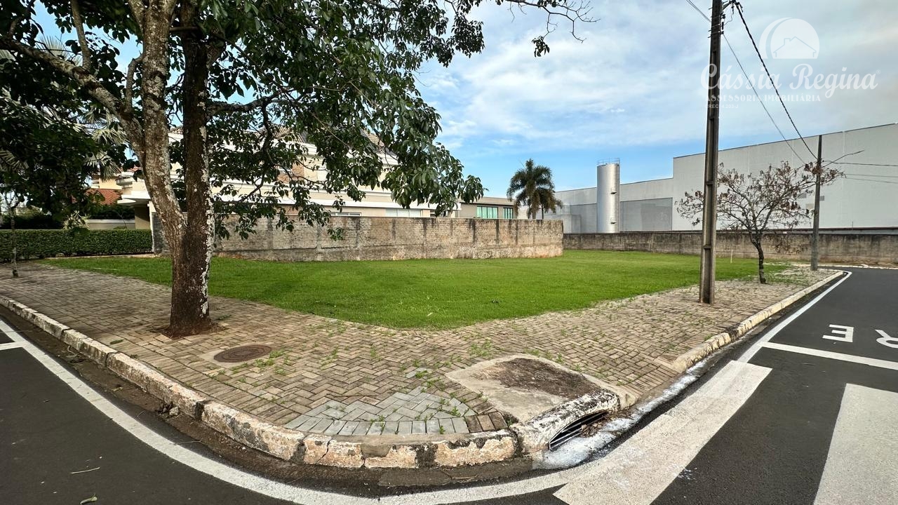 Terreno com 1.157,45m² no Condomínio Village Cataratas, Vila Yolanda, FOZ DO IGUACU - PR
