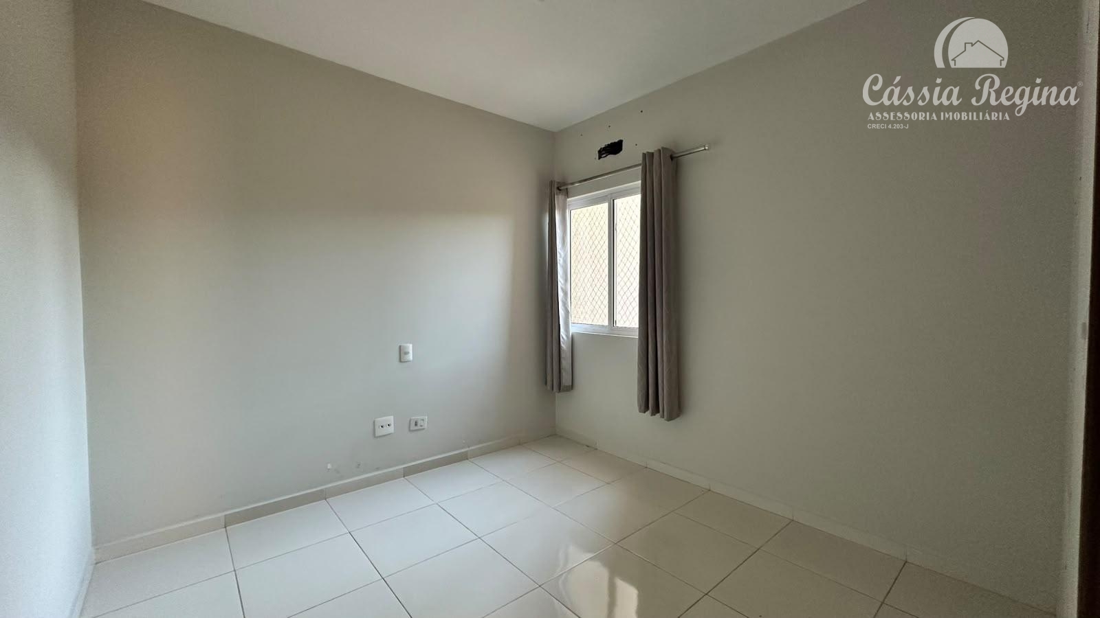Apartamento com 02 dormitórios, Residencial Angatu, Parque Ouro Verde, Foz do Iguaçu - PR