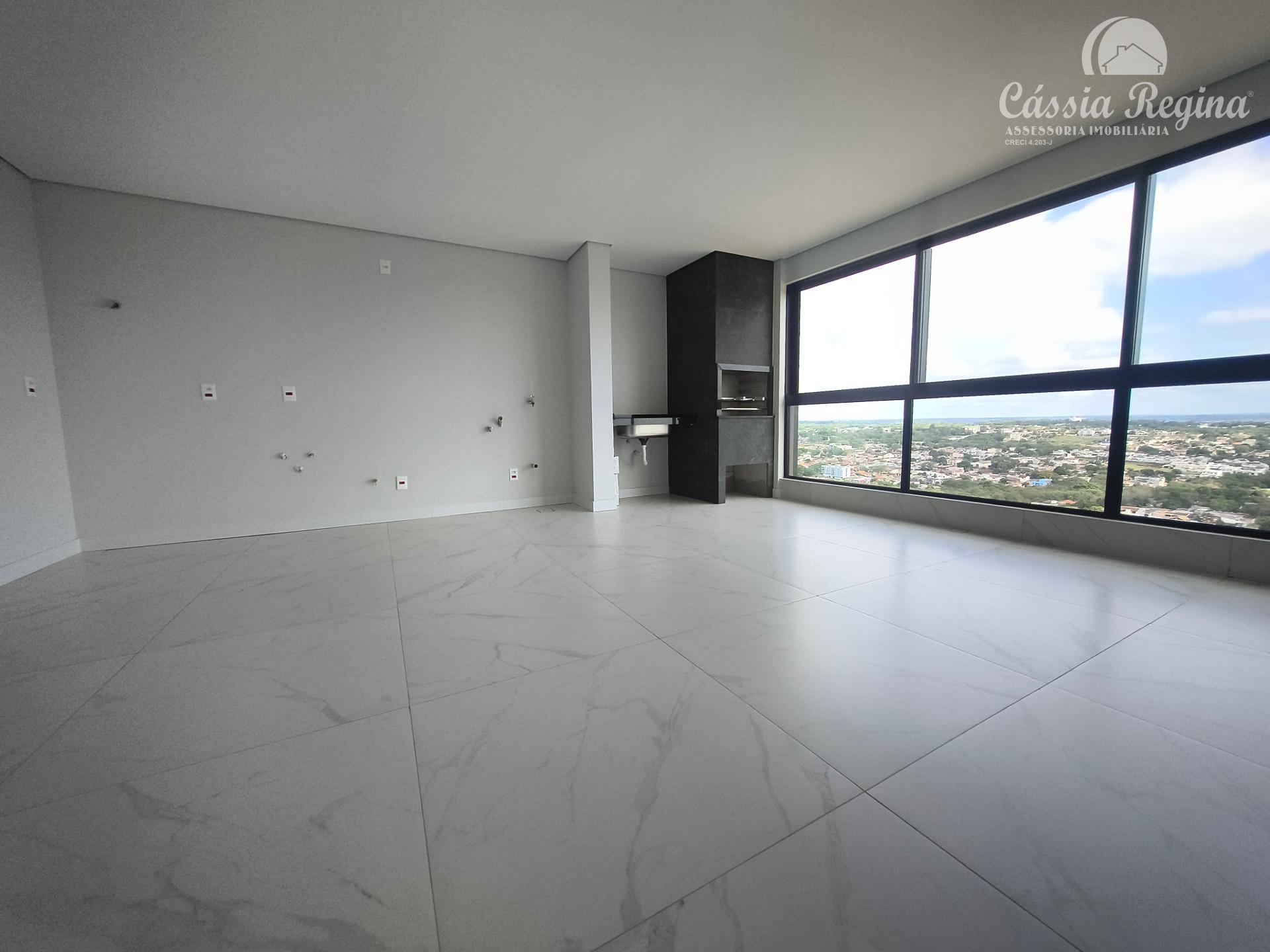 Apartamento à venda, no Edifício London Tower, Jardim Cláudia, FOZ DO IGUACU - PR