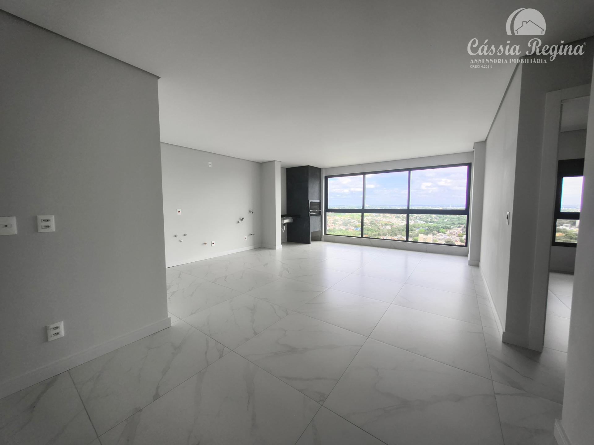 Apartamento à venda, no Edifício London Tower, Jardim Cláudia, FOZ DO IGUACU - PR