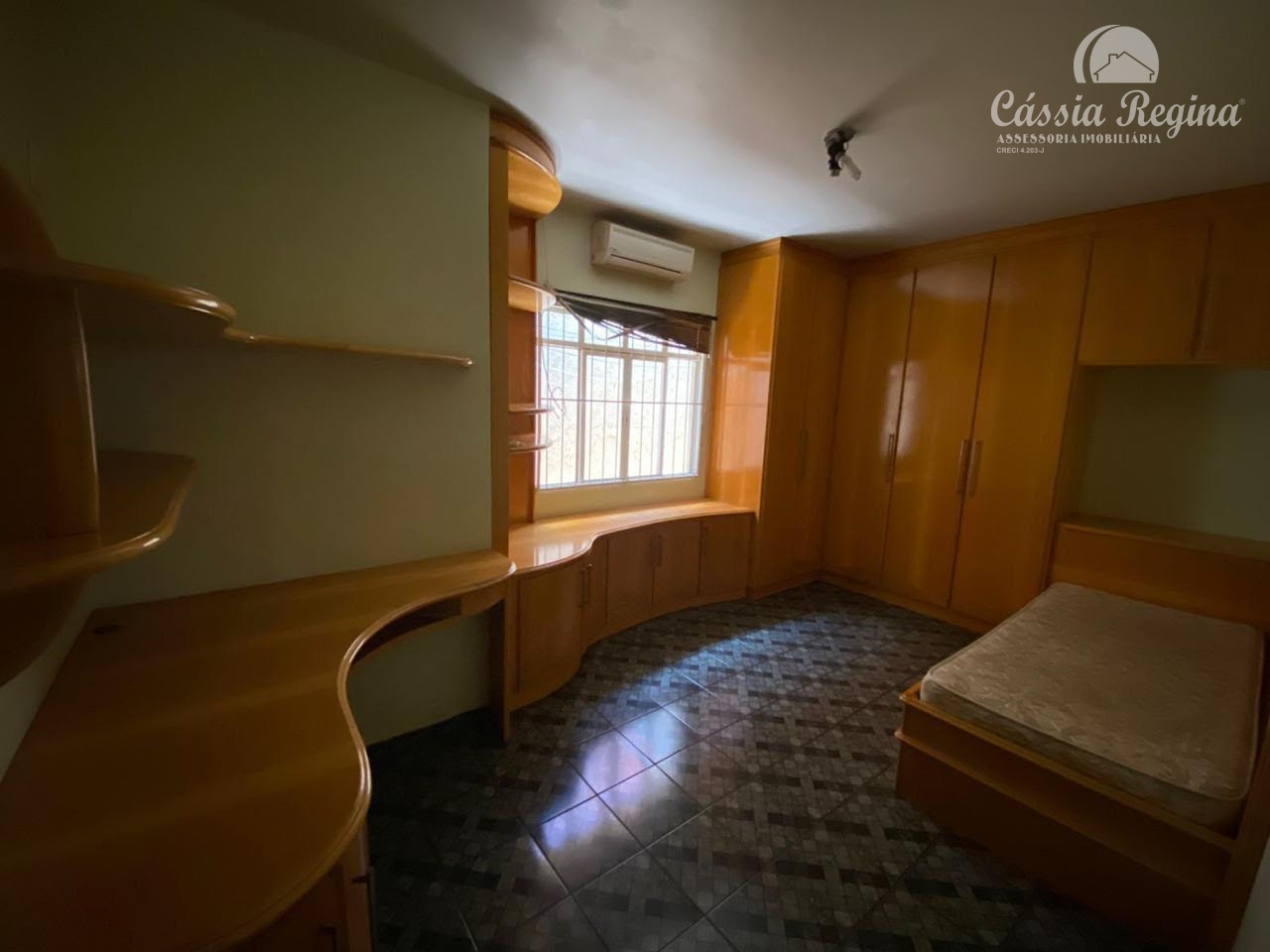 Casa à venda no Jardim Tarobá, Foz do Iguaçu - PR