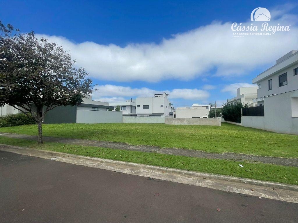 Terreno com 317,50m², localizado no Condomínio Terras Alpha II - Vila A