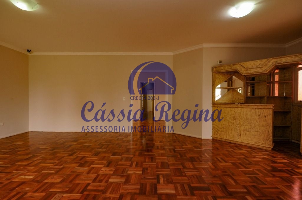 Casa com 03 dormitórios sendo 01 suíte  - Vila Yolanda