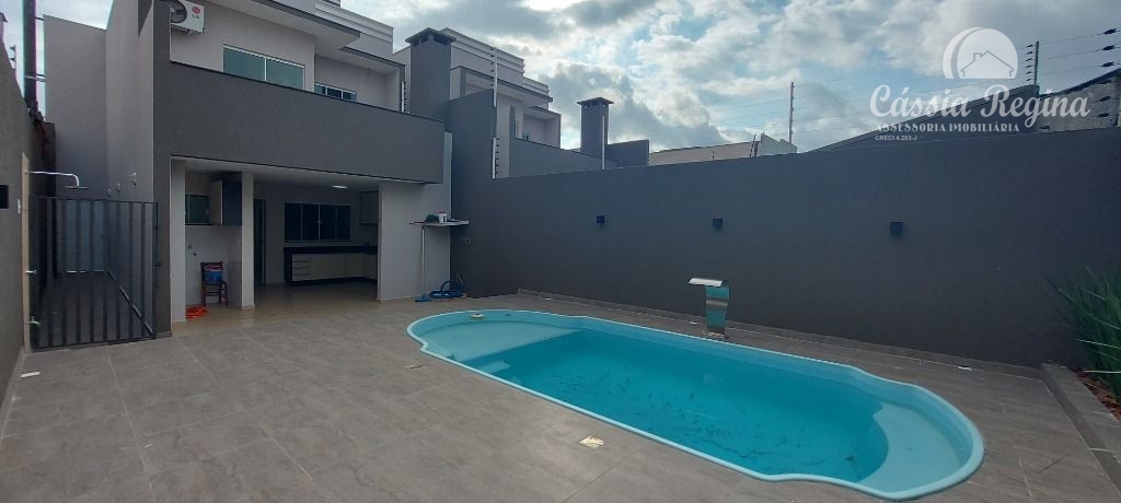 Sobrado com 4 dormitórios à venda,202.00 m², FOZ DO IGUACU - PR