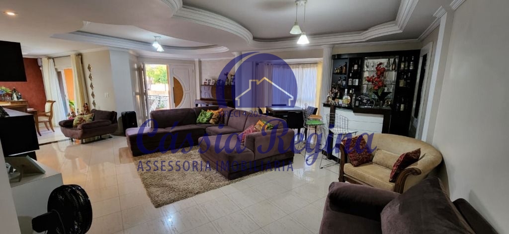 Sobrado com 04 suítes mobiliado - Jardim Panorama