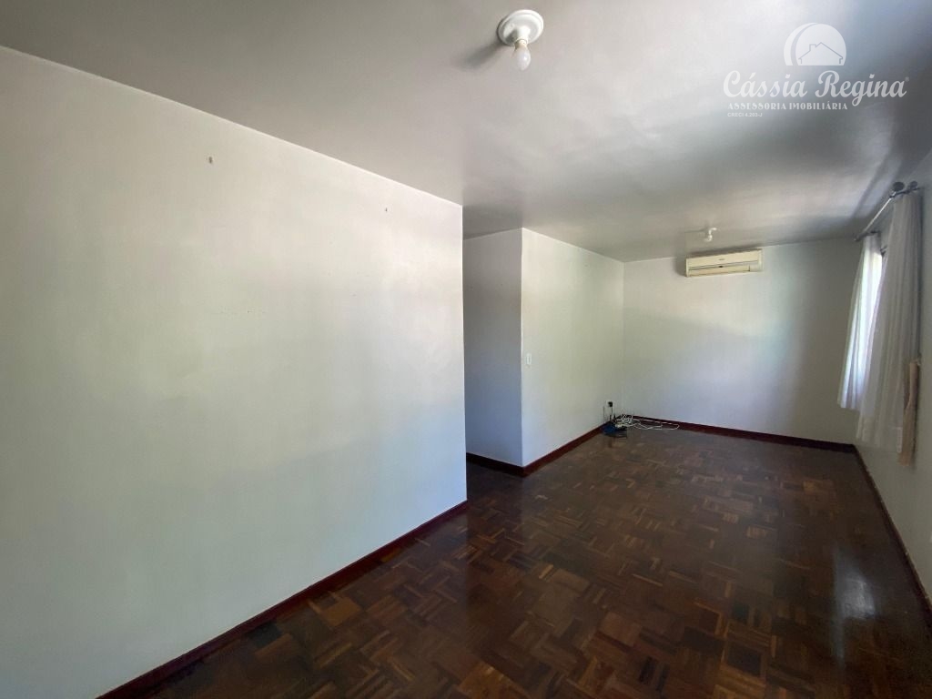 Casa com 03 dormitórios no Conjunto Libra, FOZ DO IGUACU - PR