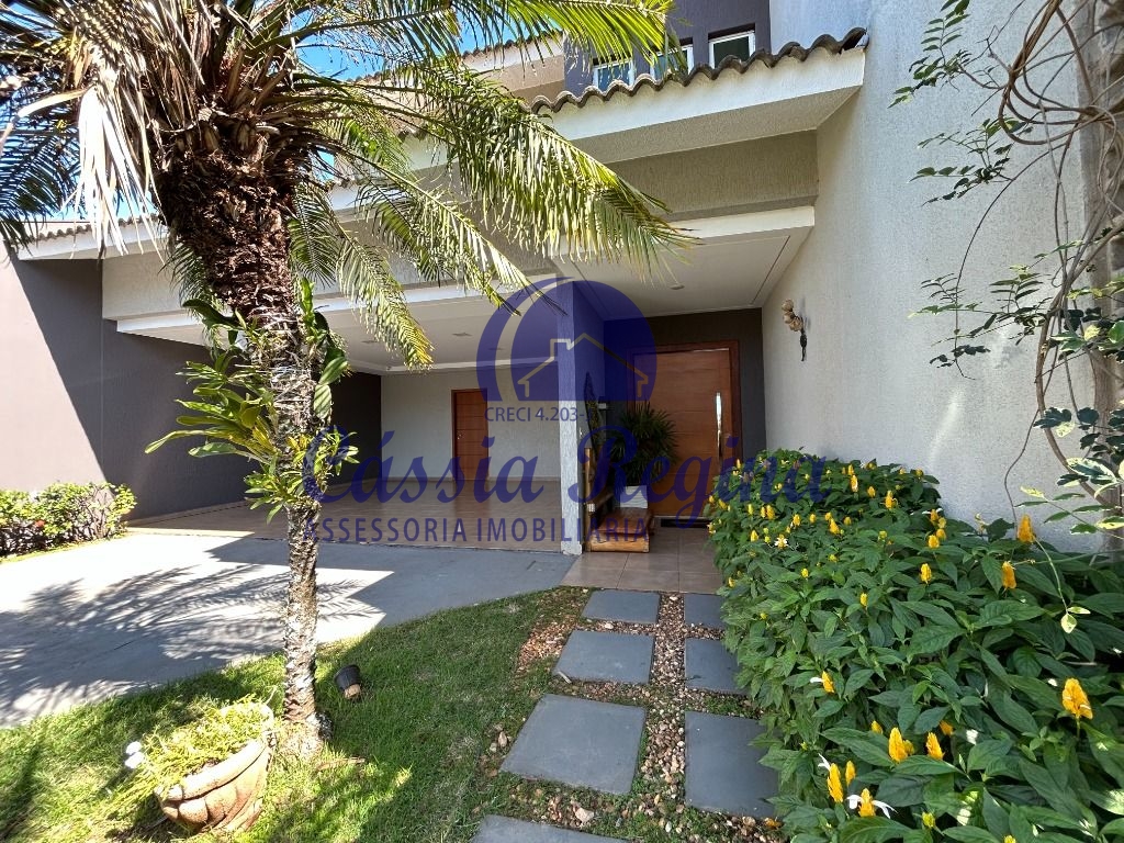 Sobrado com 05 dormitórios sendo 02 suítes - Jardim Panorama