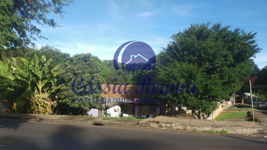 TERRENO COM ÓTIMA LOCALIZAÇÃO NO CENTRO!