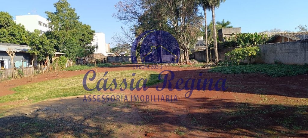 Terreno com área de 1.800m² à venda na Vila Yolanda