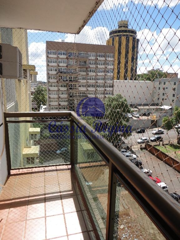 Apartamento com ótima localização - Edifício Prof. Bernardo Litzinger - Centro