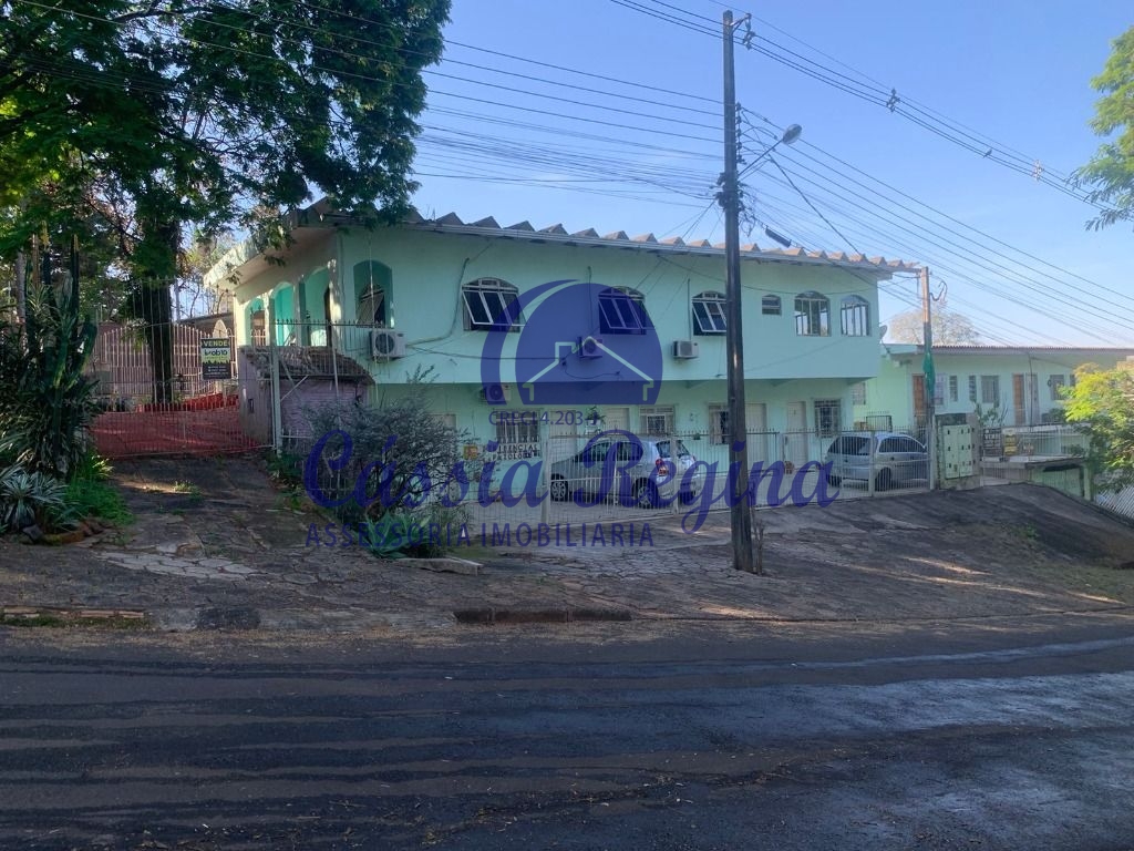 Casa à venda no centro de Foz do Iguaçu com 10 kitnets