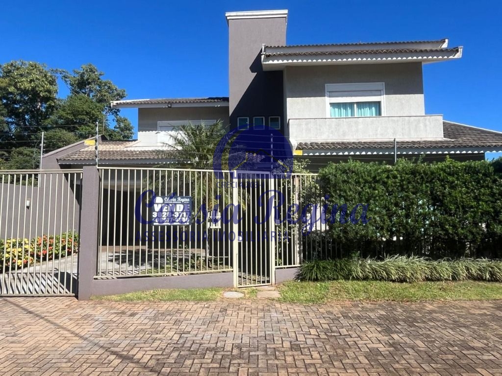 Sobrado com 05 dormitórios sendo 02 suítes - Jardim Panorama