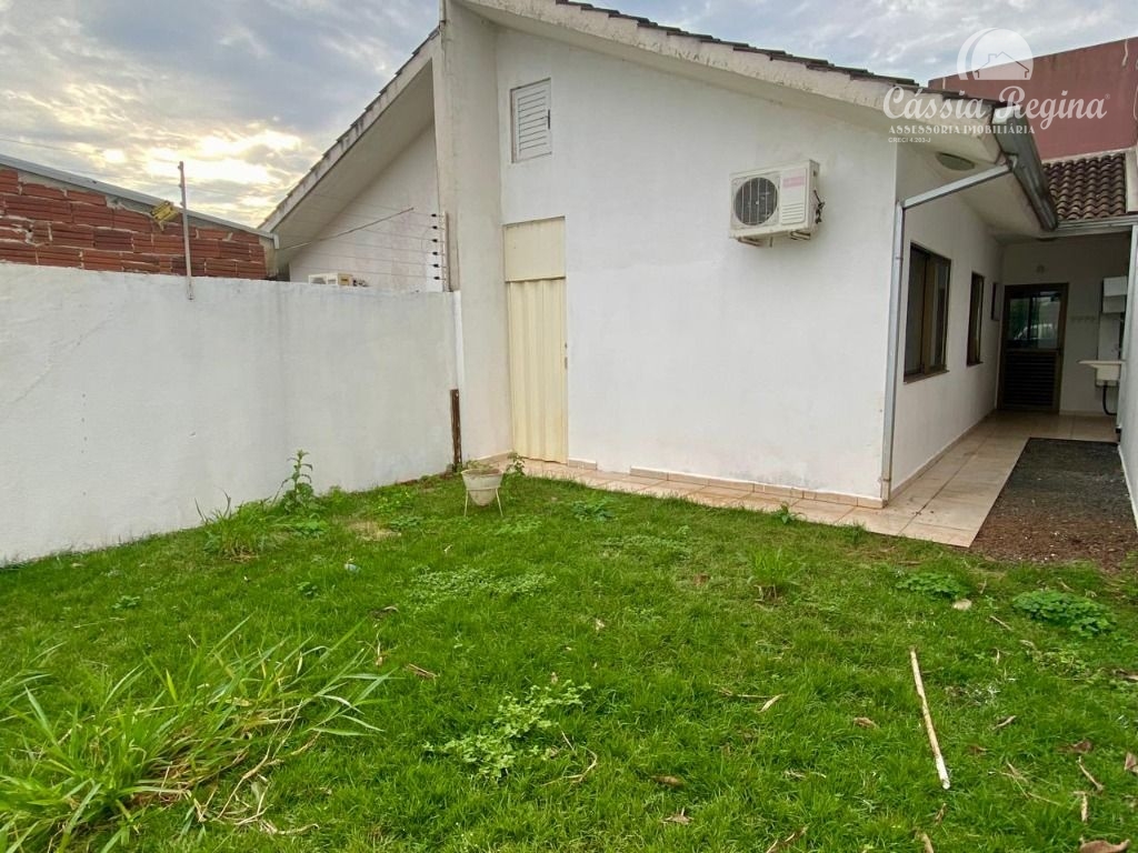 Casa com 2 dormitórios para locação no Jardim São Roque III em Foz Do Iguaçu - PR