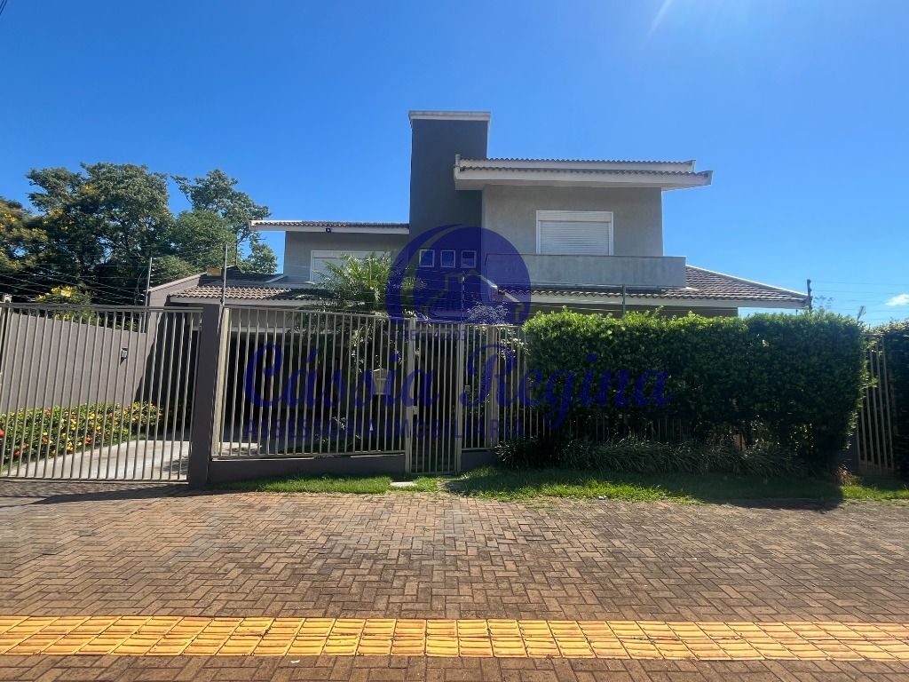 Sobrado com 05 dormitórios sendo 02 suítes - Jardim Panorama