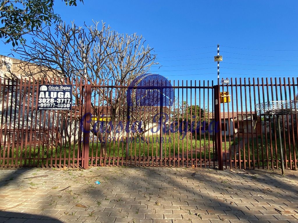 Casa com 03 dormitórios, sendo 01 suíte no Jardim Alice I