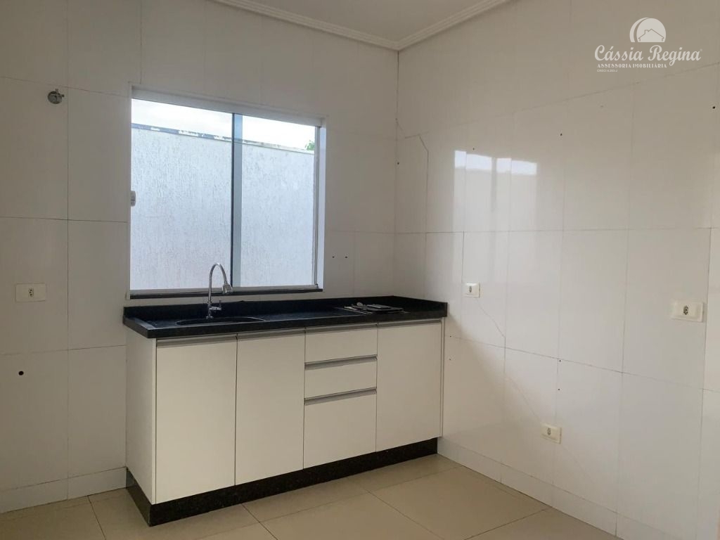 Casa com 2 dormitórios disponível para locação, Campos do Iguaçu.