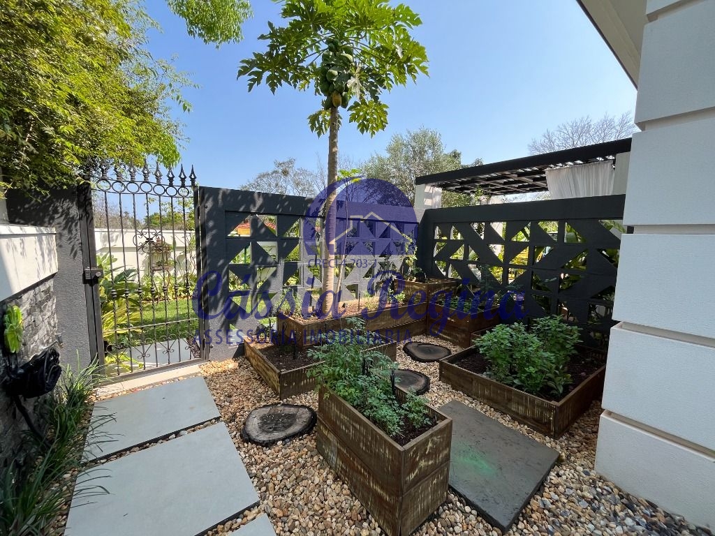 Residencial de Luxo a venda com 04 Suítes - No condomínio Vila B