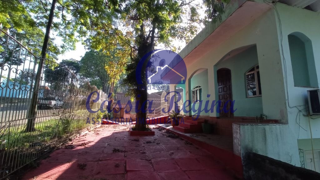 Casa à venda no centro de Foz do Iguaçu com 10 kitnets